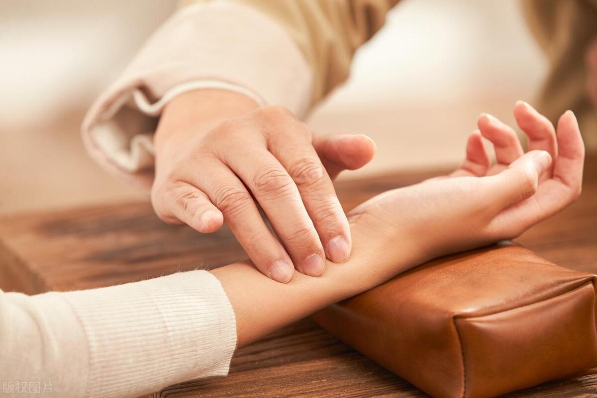 出现甲减是不是得一辈子吃药,甲减每时每刻都有变化吗