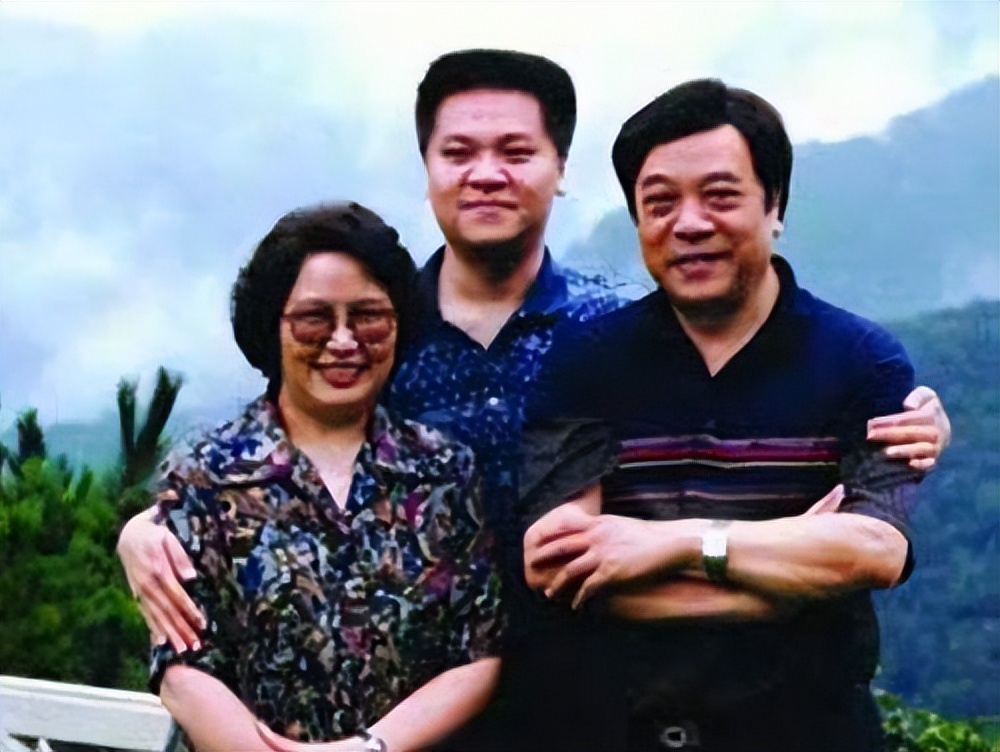 赵忠祥妻子张美珠近照曝光,赵忠祥妻子张美珠多少岁