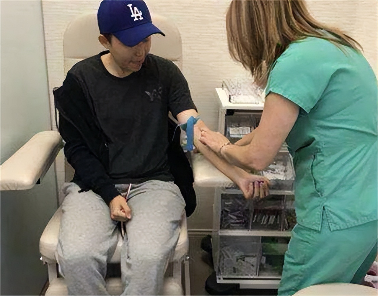 女子花50万生混血孩子,女子斥巨资生混血女儿新闻