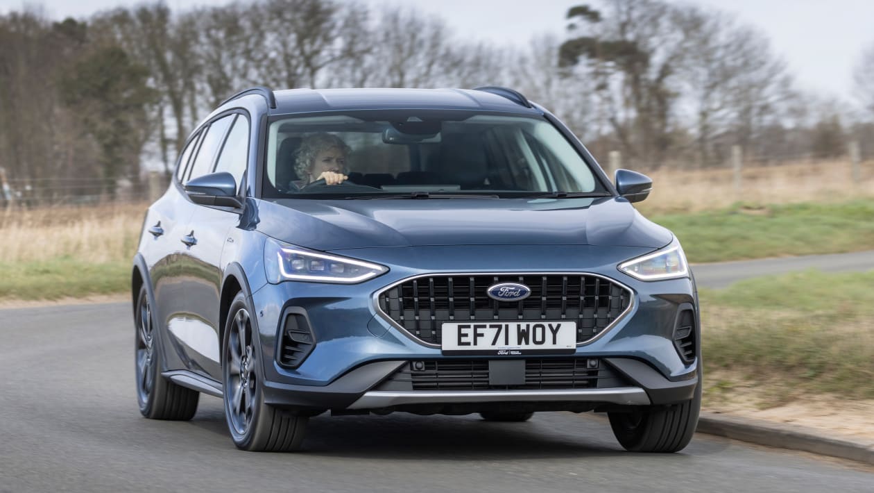 新款福克斯两厢三缸,新款福克斯旅行版谍照