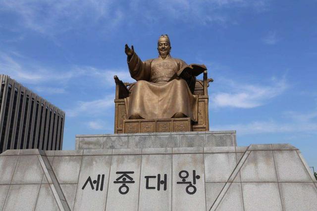 韩国人的身份证上为什么有汉字,韩国人身份证为什么都要写中文名