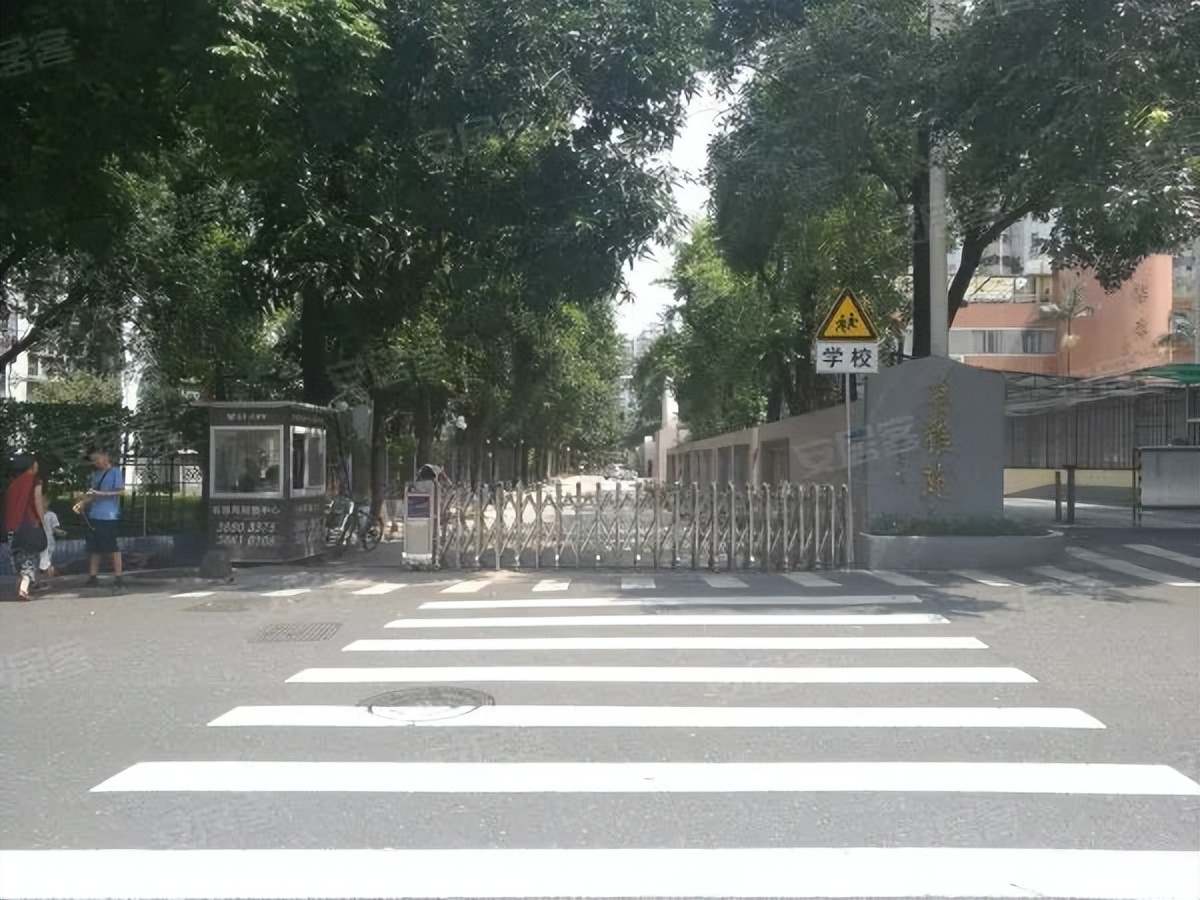 海关小学变华康!160个学生,160张课表?