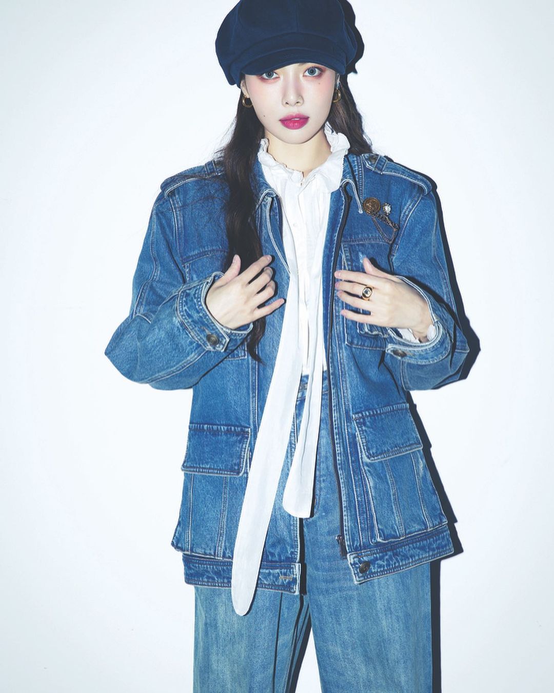 泫雅风深灰牛仔裤穿搭,土到极致就是潮穿搭儿童