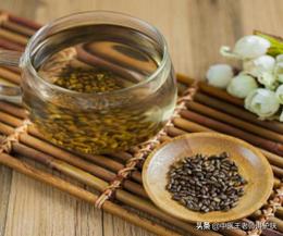 脸黄暗沉有斑怎么调理,脸黄暗沉用什么护肤品