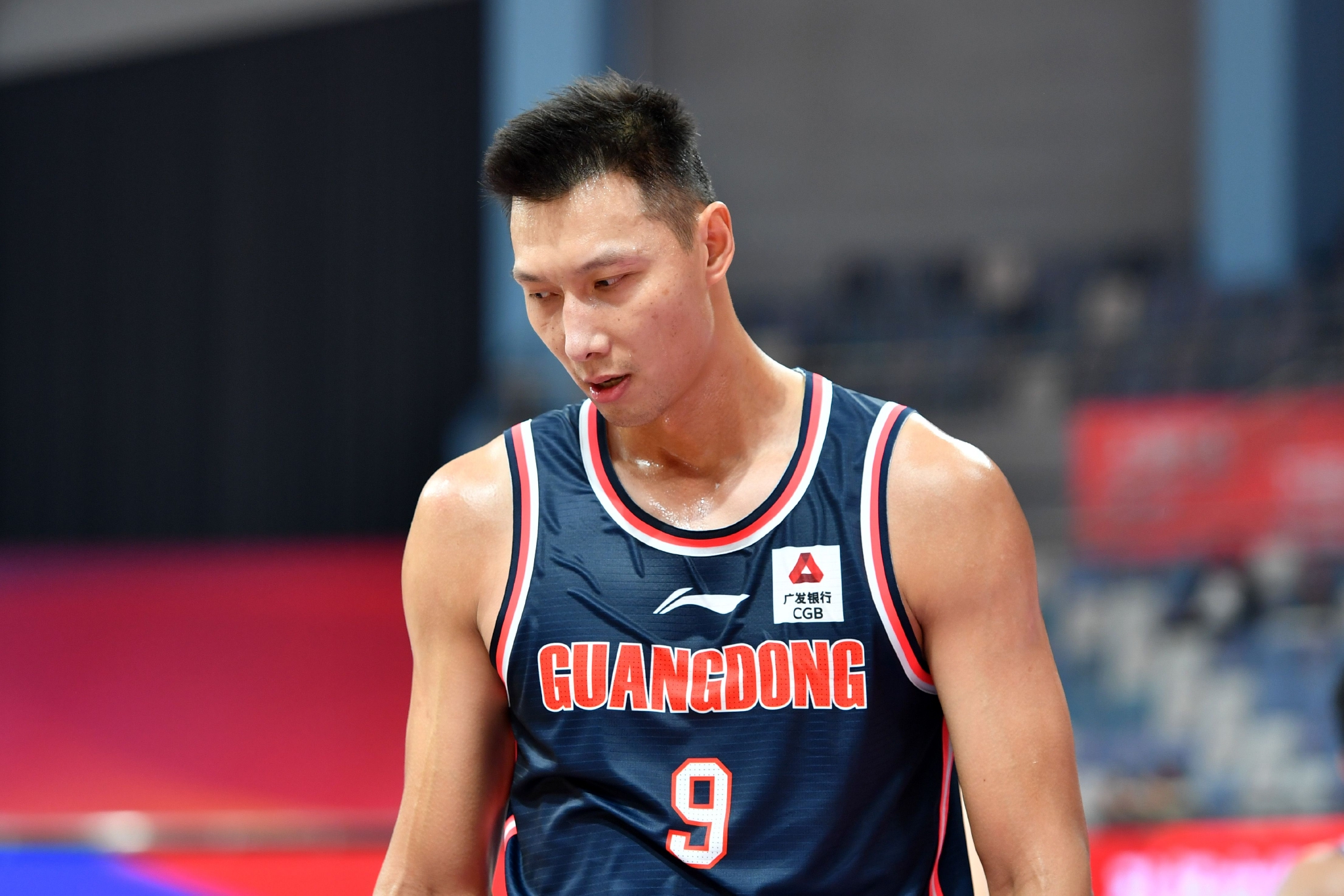 广东宏远杜锋现在怎么样了,广东宏远篮球俱乐部低谷