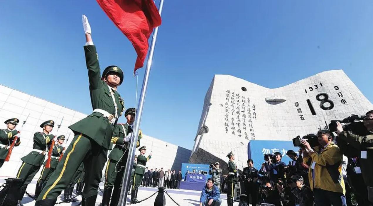 从多个角度解析封建社会最后一个皇帝溥仪为何会沦为日本的傀儡