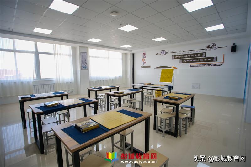 鍚嶅笀浜戦泦,鍚嶅笀鑽熻悆甯堣祫闆勫帤