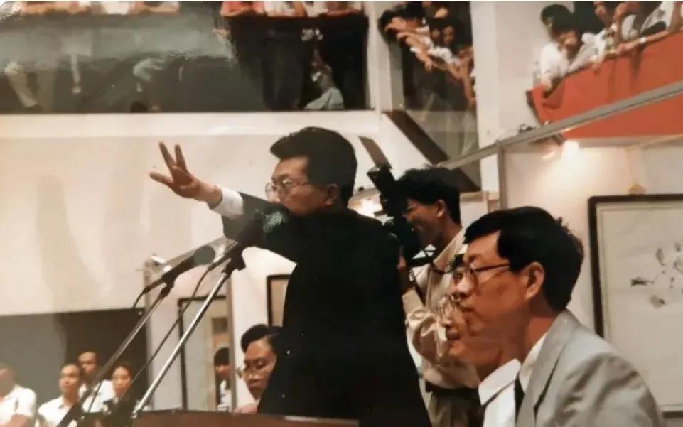 中国艺术品拍卖市场,中国艺术品十大拍卖现场成交纪录