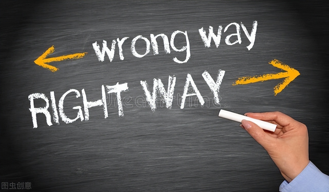 飞机突然坠毁一般什么原因,飞机到底是什么原因导致坠机的