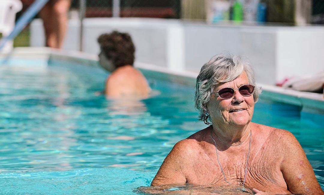 德国允许女性裸泳!国内女拳会跟进么?