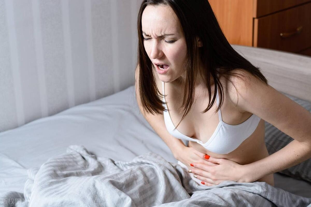 “大姨妈”出现褐色分泌物，小心是子宫里长了这个东西！