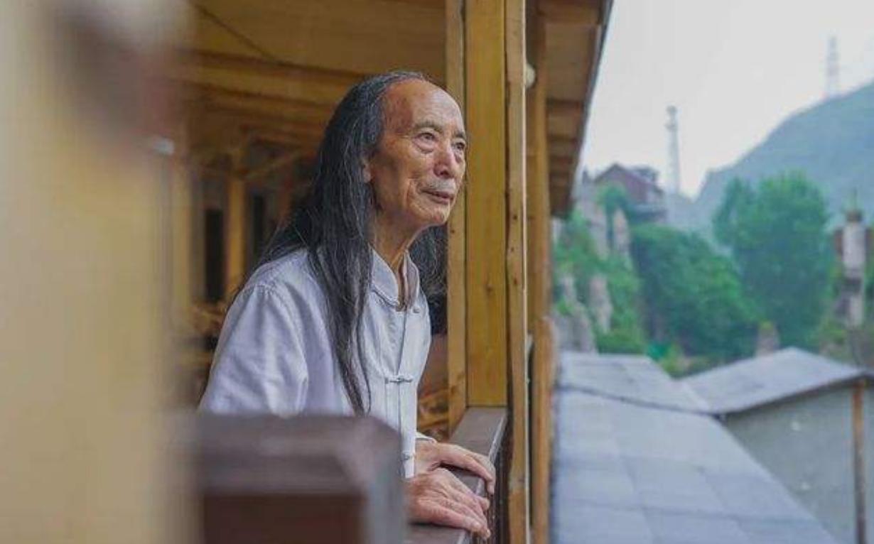 隐居深山的民间艺术家,艺术家隐居山野