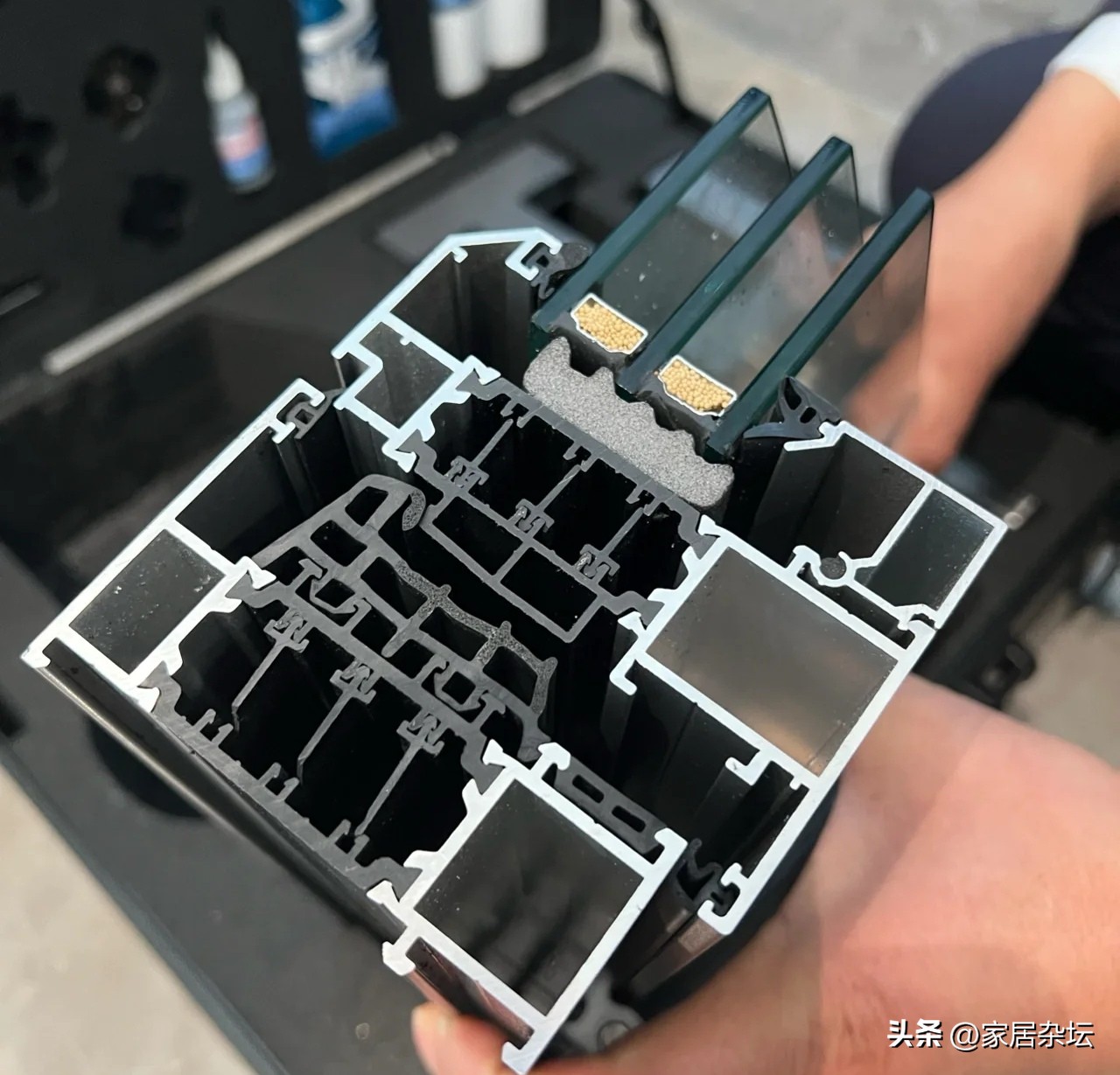 600元的断桥铝门窗靠谱吗,115断桥铝窗一平方600全包贵不贵