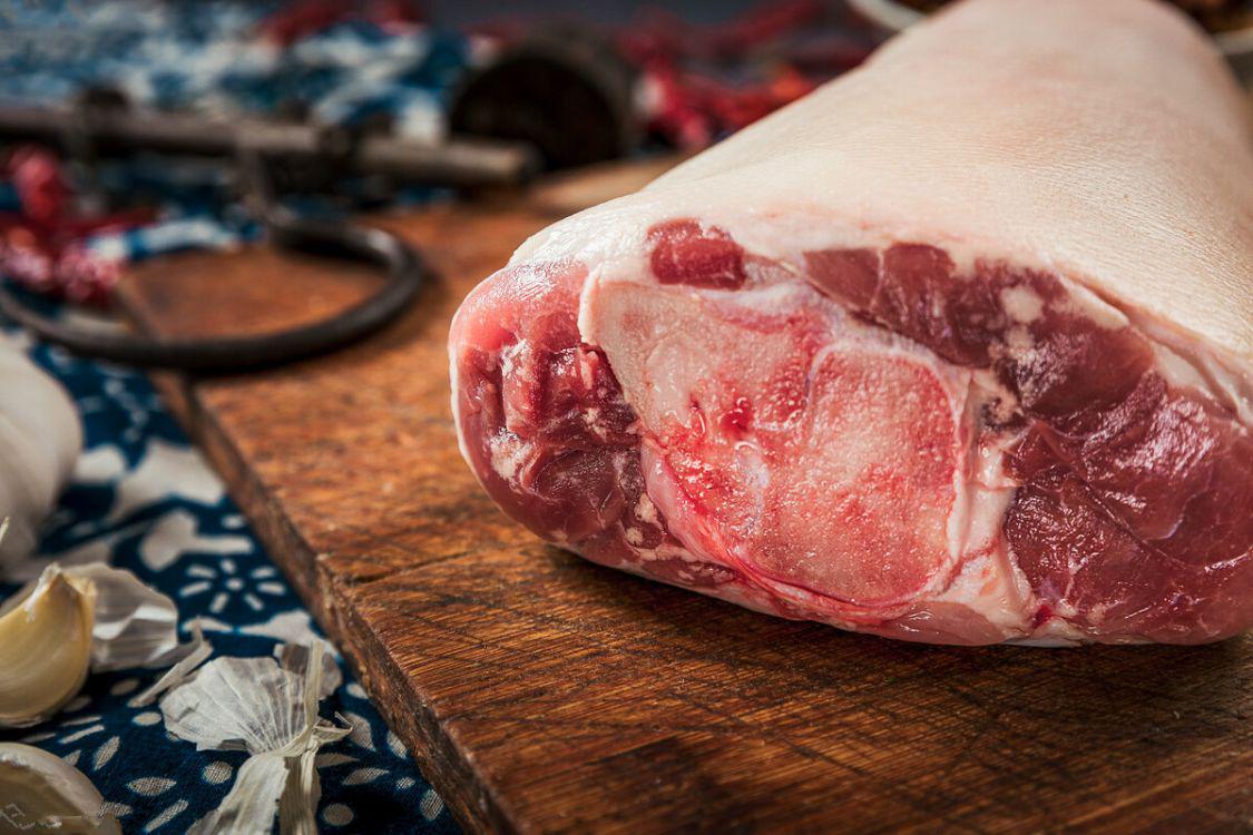 买猪肘前肘好还是后肘子好,猪肘子前肘后肘哪个便宜