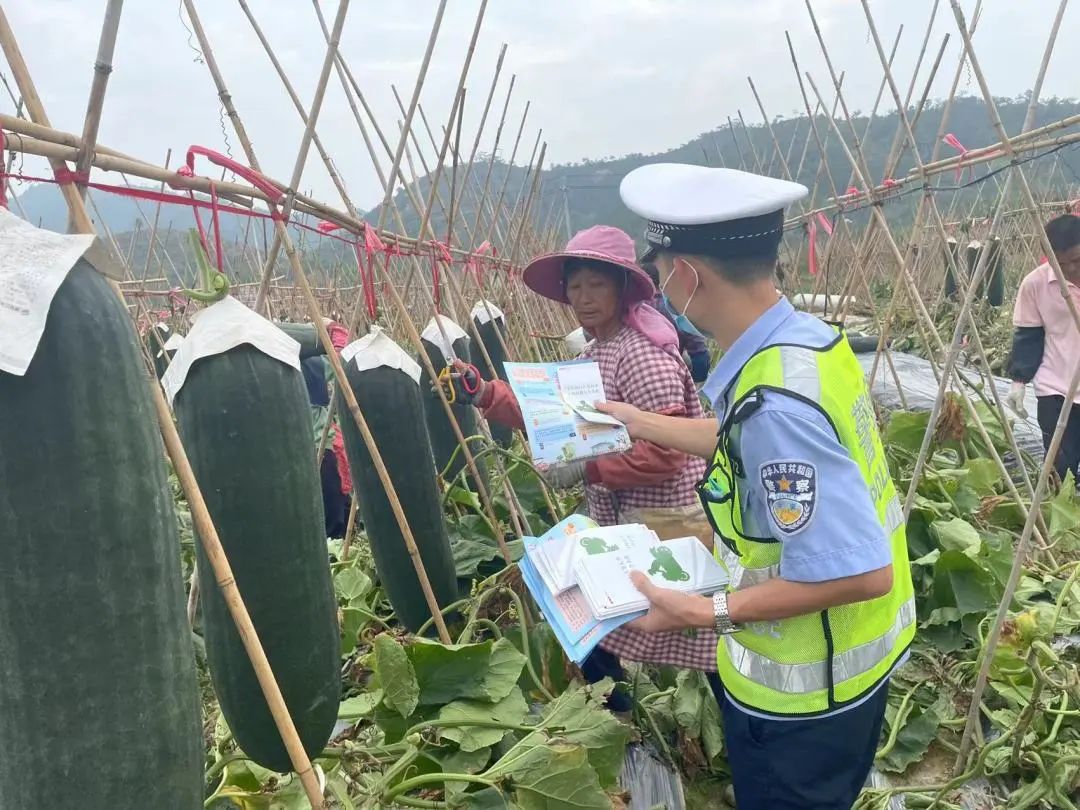 江源交警春季交通安全宣传进农村,农村道路交通安全宣传广播