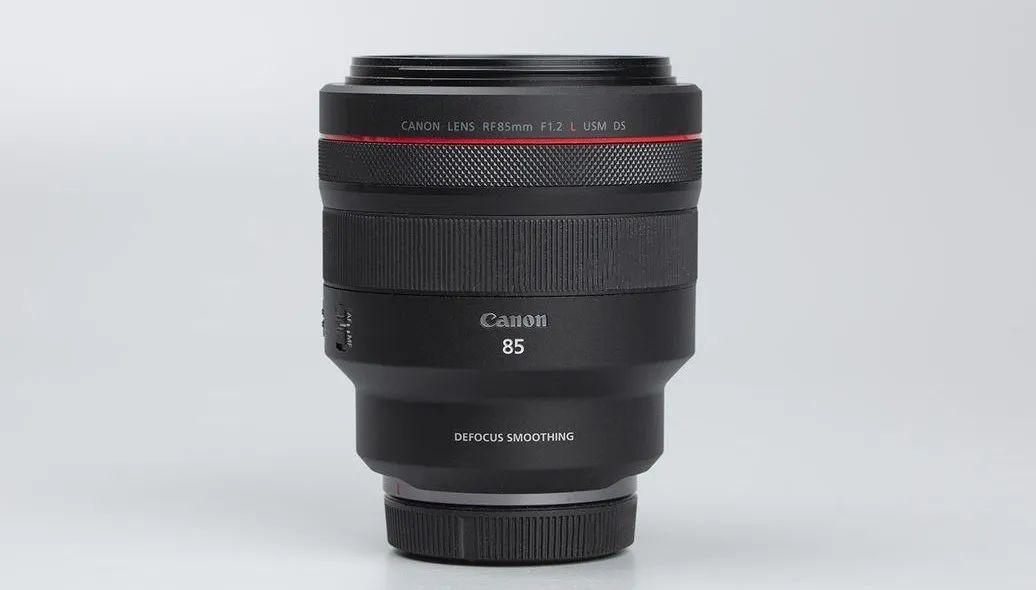 佳能的rf镜头真的不值吗,佳能值得购买的系列