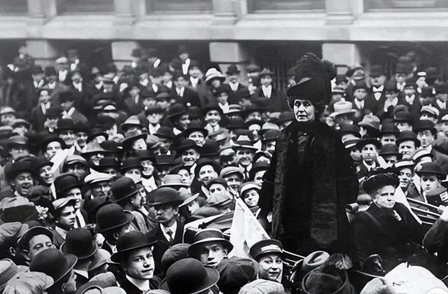 探索与发现美国历史,18世纪空想主义的产生和发展