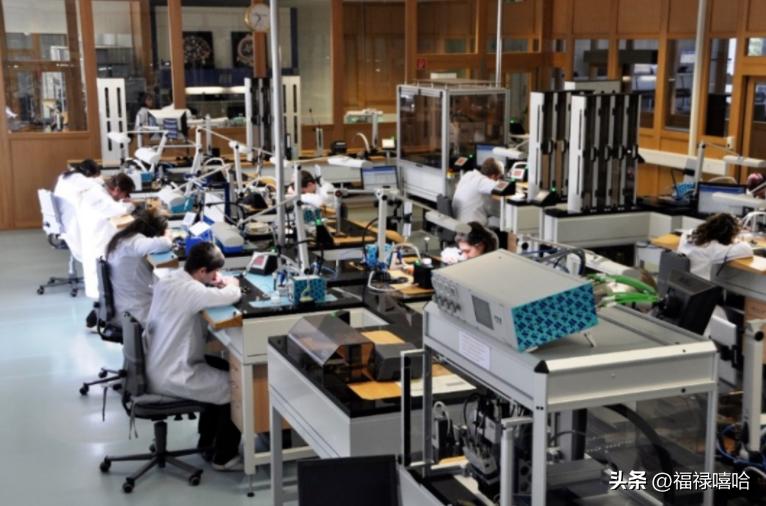 阿斯顿马丁t11,阿斯顿马丁手表是什么牌子