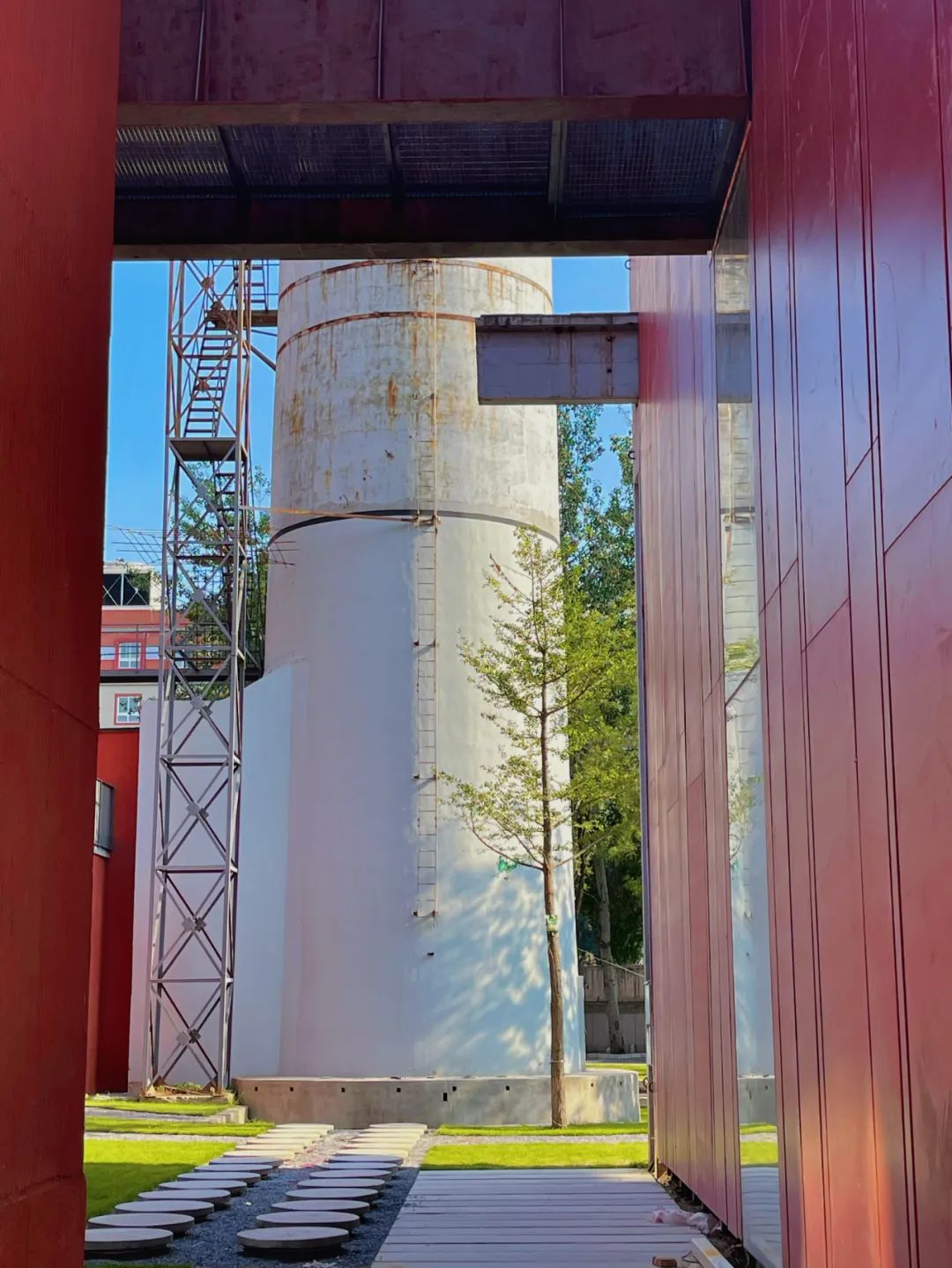 越界锦荟园5号楼,越界锦荟园工业园位置