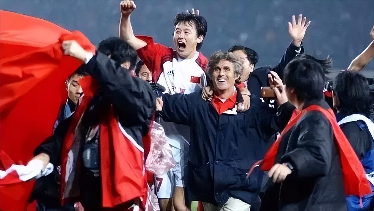 足球女记者李响与米卢,中国采访米卢的女记者