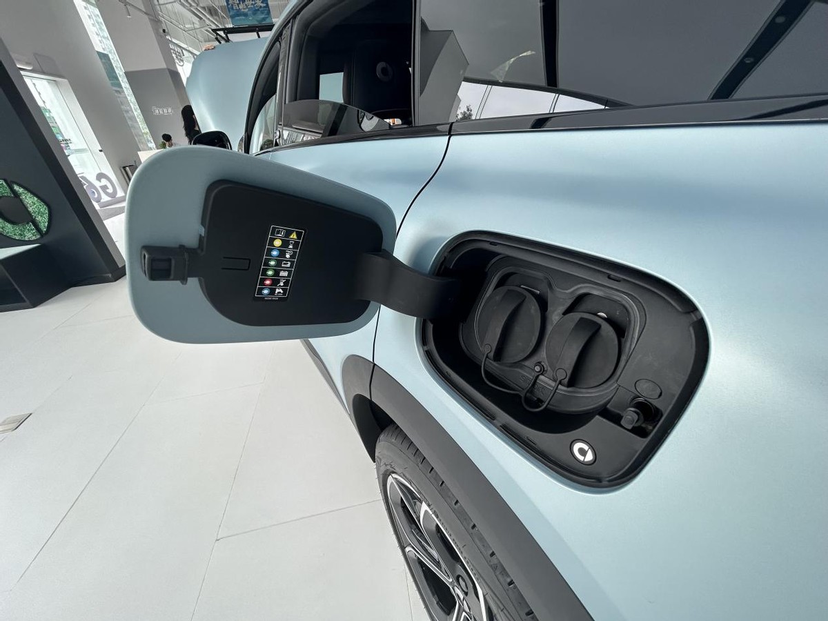 智电世界蔚蓝中心团购,smart精灵3成都4s店