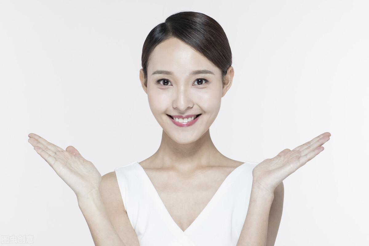 护肤品的护肤步骤,芯丝翠果酸刷酸正确的护肤步骤