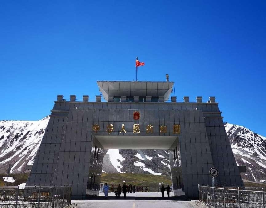 十个家庭九个参军,他们是中国唯一的白种人,也是最爱国民族之一