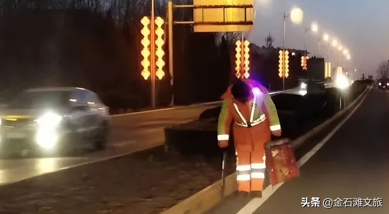 金石滩十二时辰！疫情下的光影轮转！