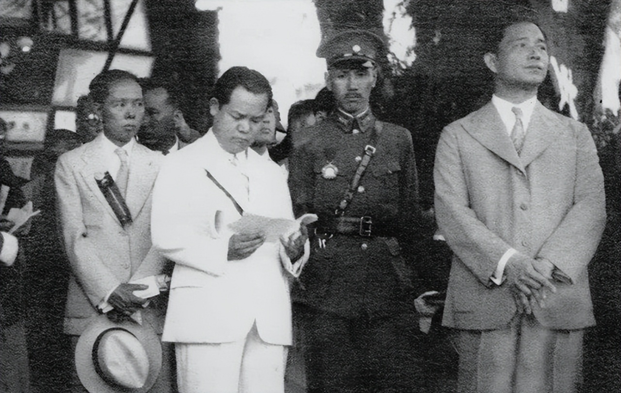 汪精卫炸开坟墓时的样子,汪精卫被炸掉的坟墓图片