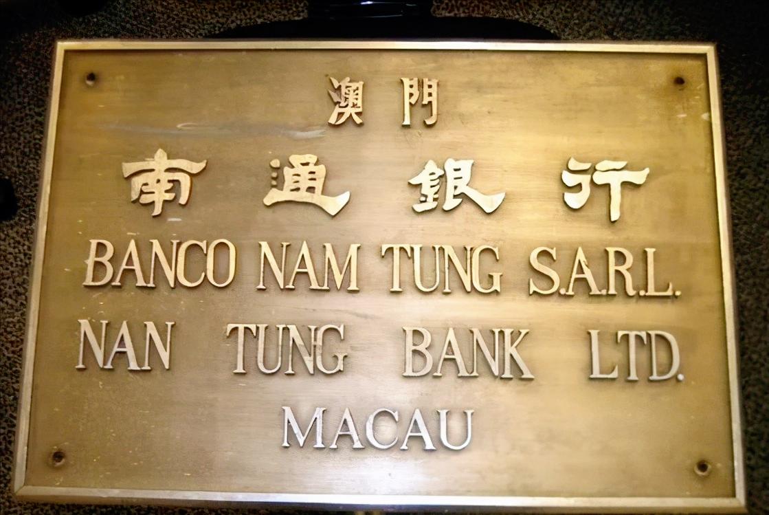 父亲挣的钱从来不帮家里,父亲赚钱却舍不得给儿子花