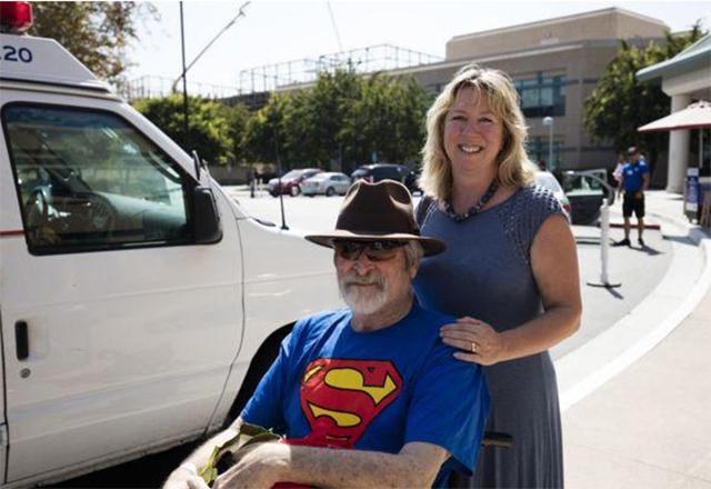 绝处逢生！女科学家用边缘疗法救绝症丈夫，9个月改写人类抗菌史