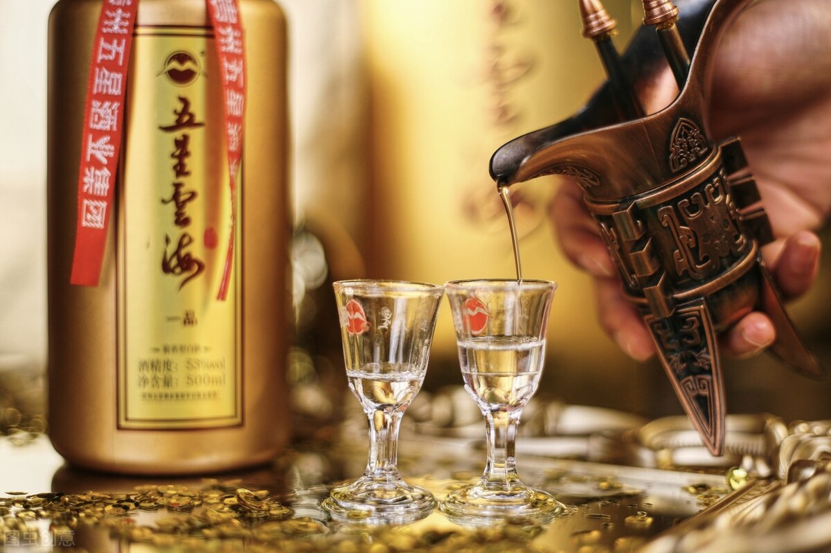 去墙壁污渍小妙招牙膏醋白酒,牙膏放白酒里面