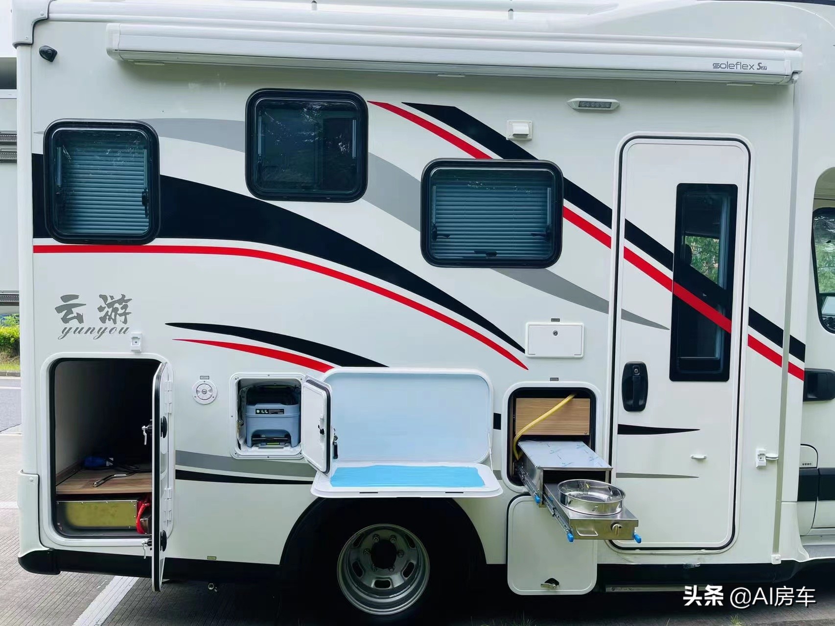 800w太阳能能充48v电池吗,续航500公里的太阳能房车