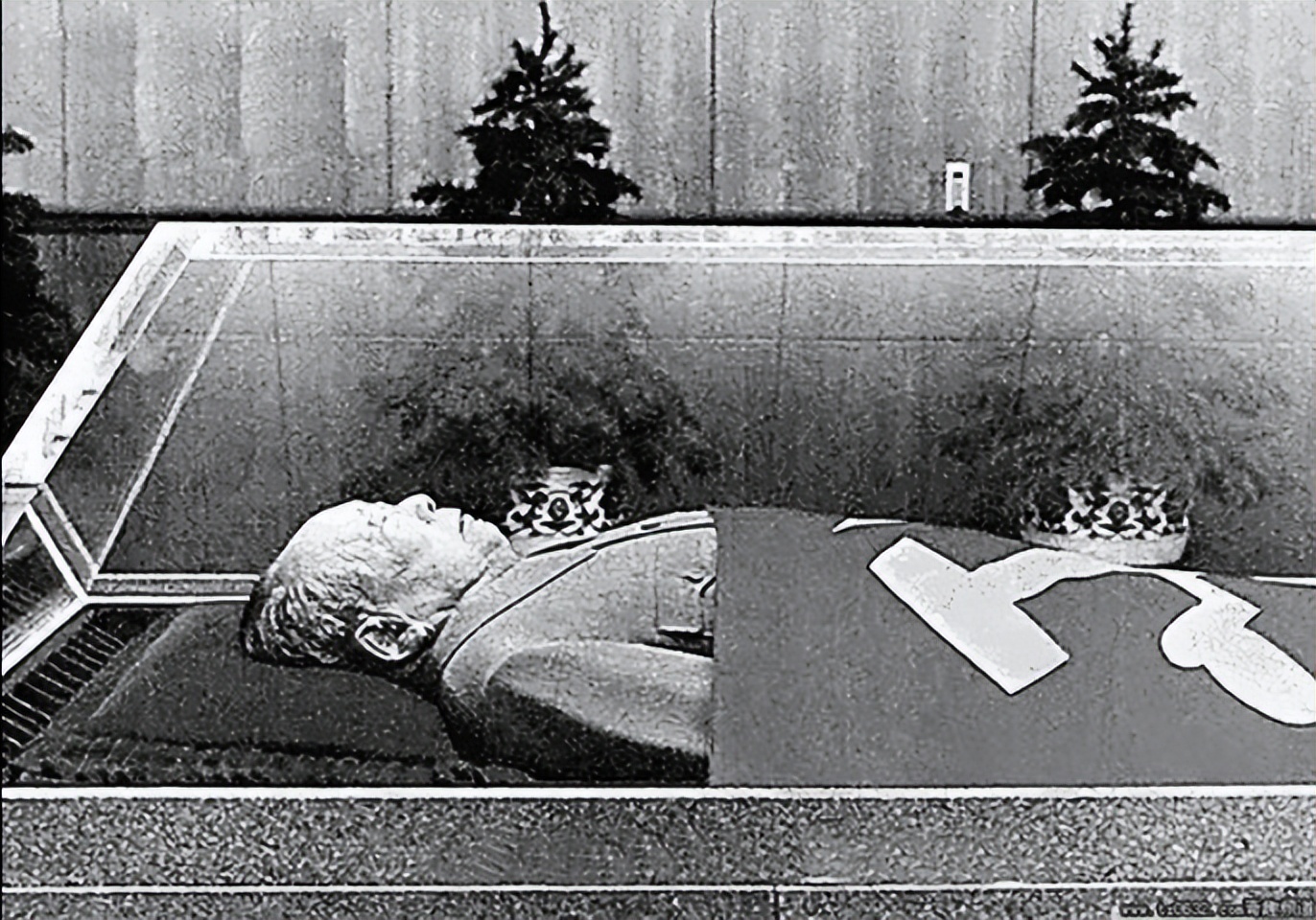 89年毛主席遗体防腐每年花费引质疑，徐静揭秘：天价护理费系谣传