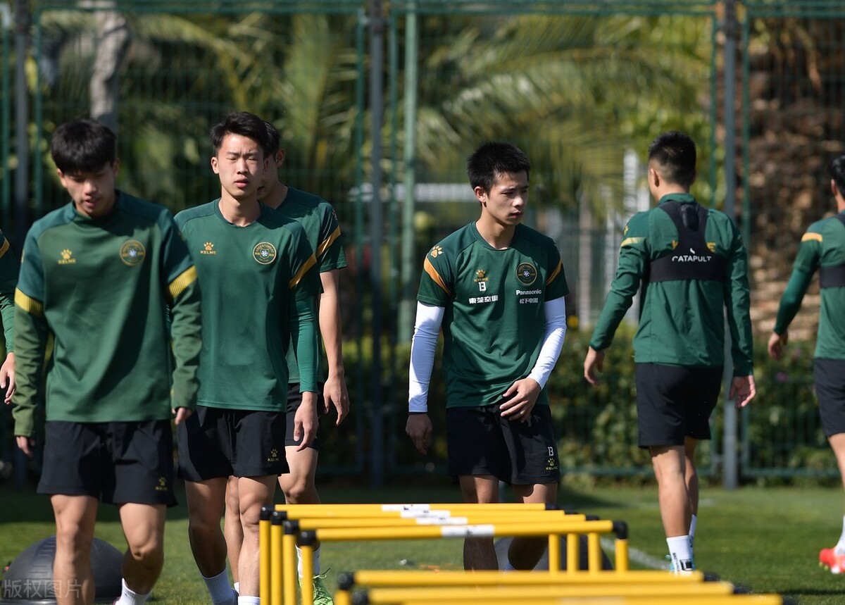 昆明可以踢球好玩的地方推荐,昆明在哪踢球