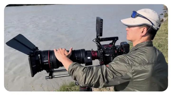 村超小摄影师是哪里人,村超5岁摄影师