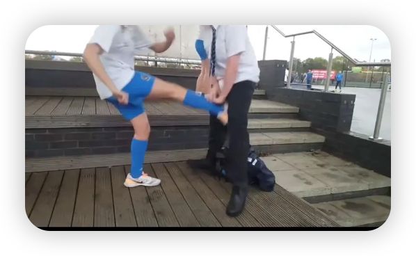 女生被踢裆也会很疼吗？