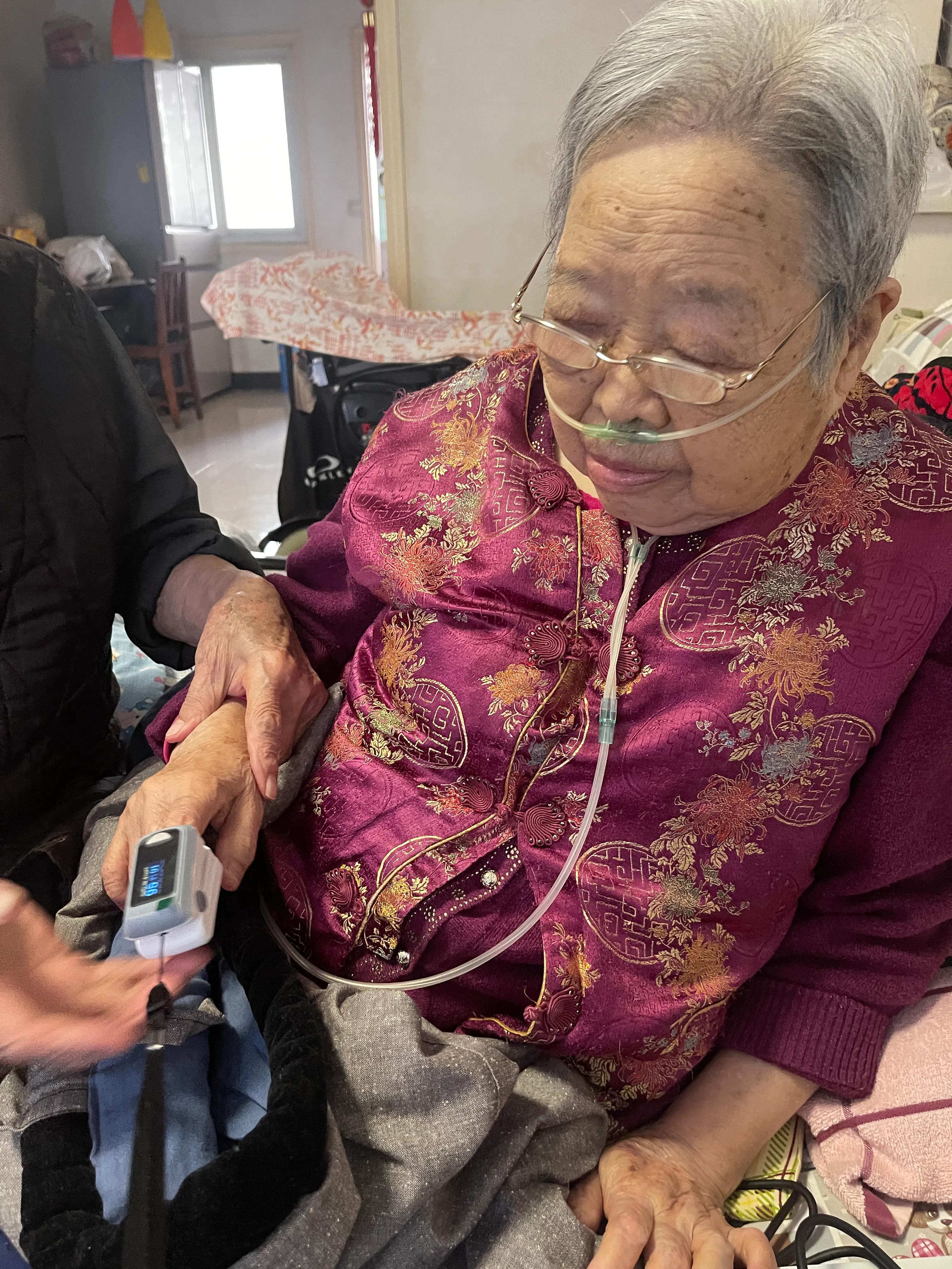 血氧夹几十块的有用吗,家里要备血氧夹吗为什么