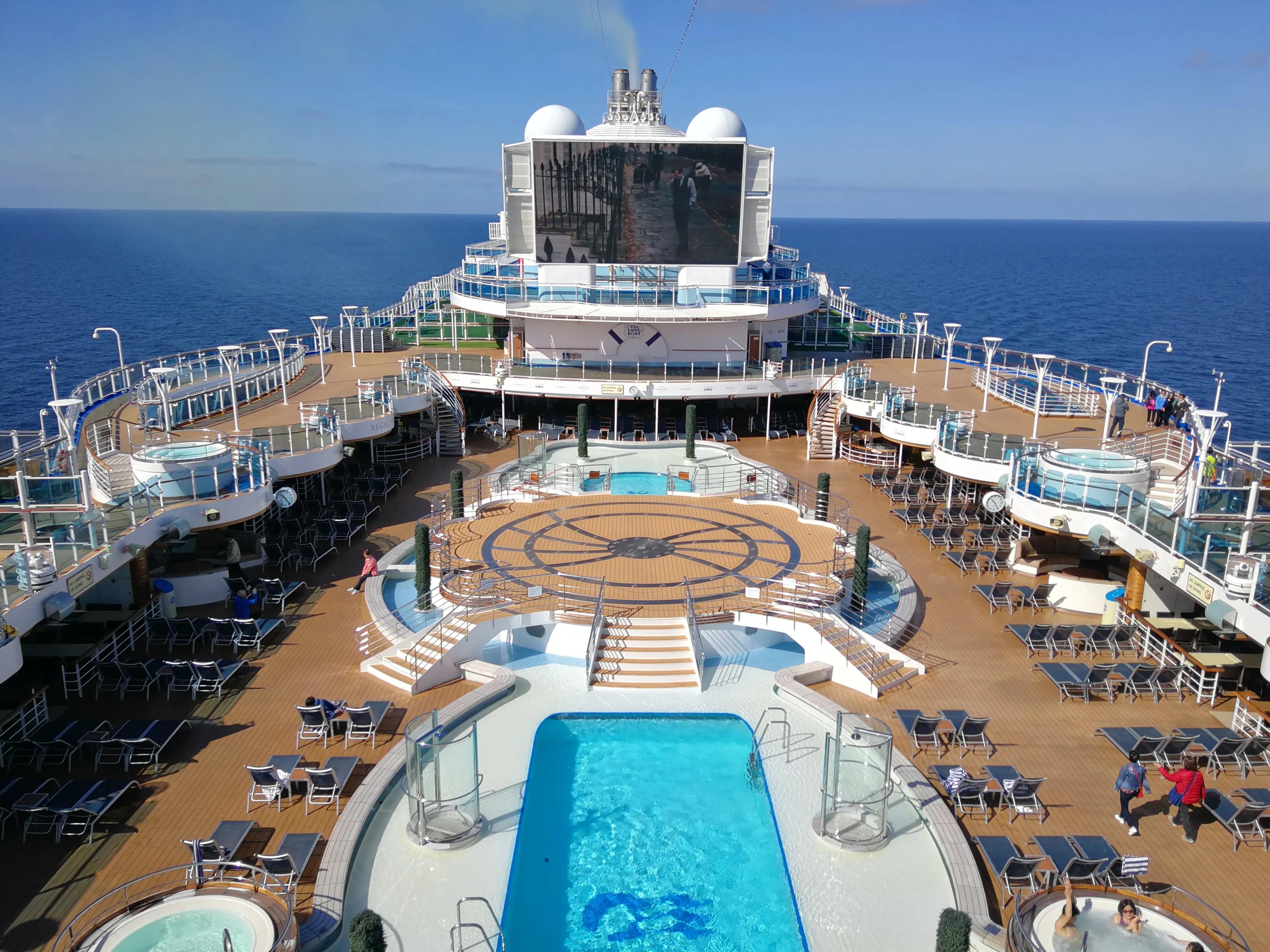 邮轮转港航线,邮轮乘船攻略最新