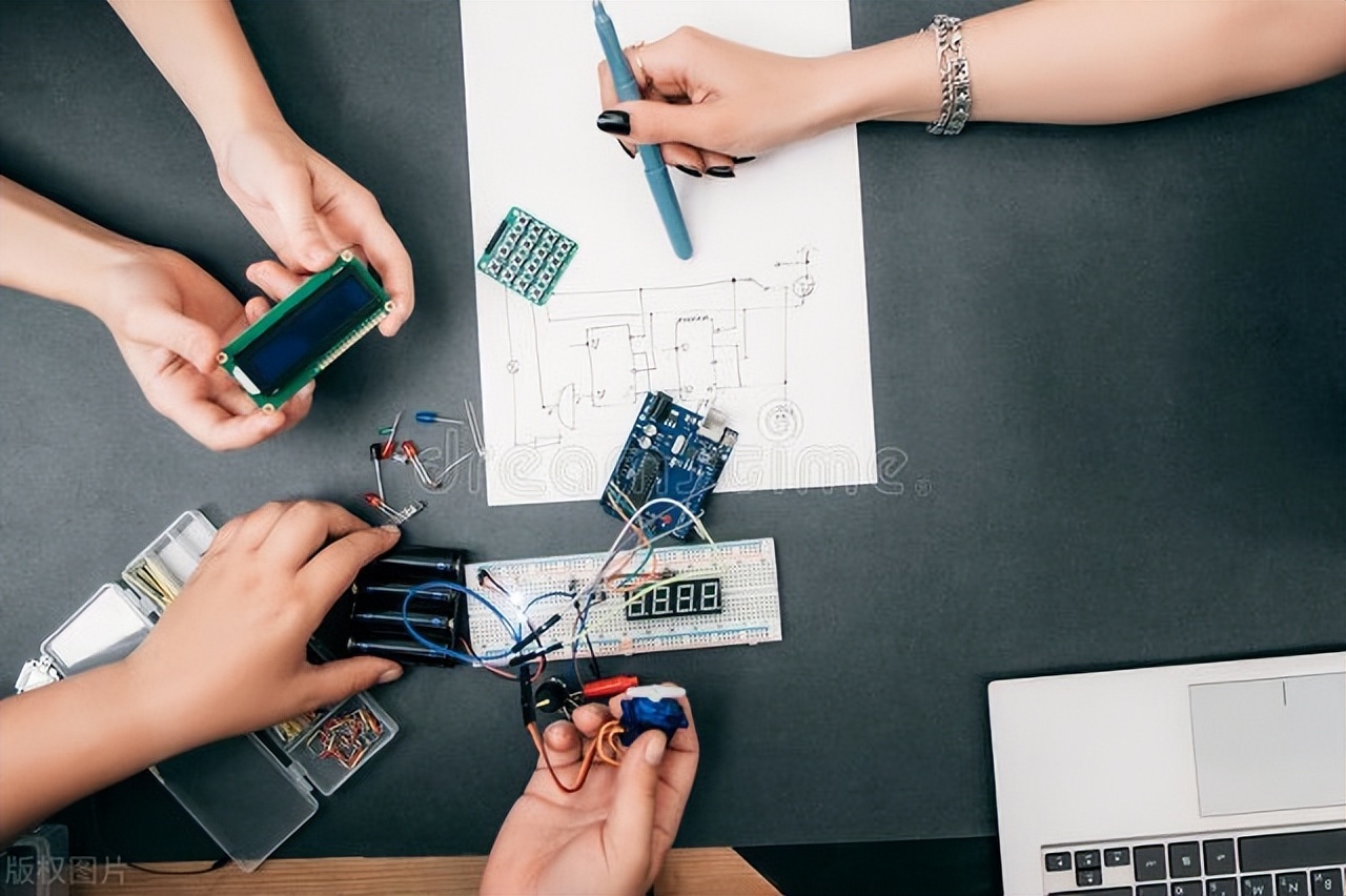 新手如何学习pcb板焊接,自学pcb板好学吗