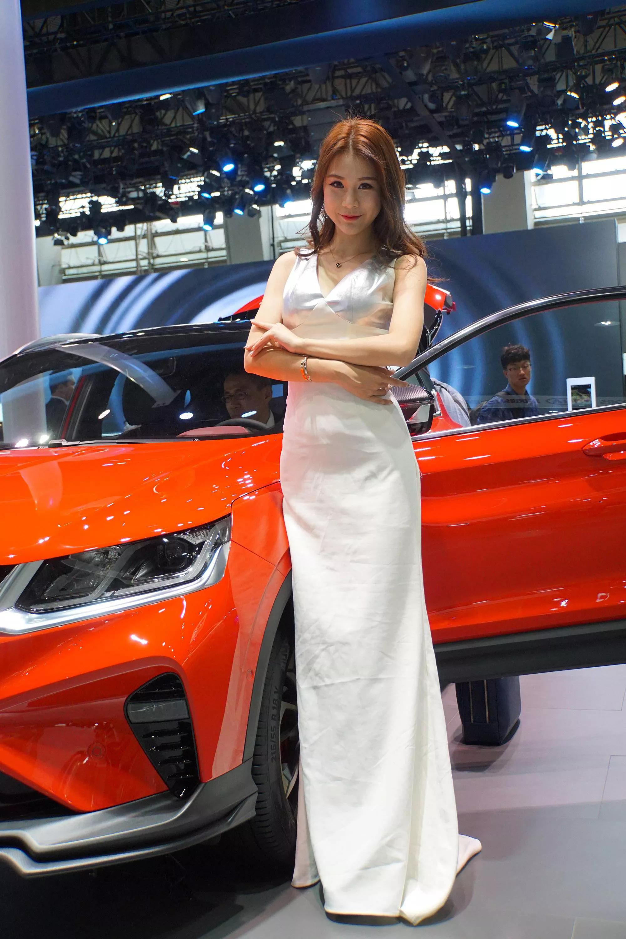 看到你的第一眼我就心动了,看到你的第一眼我就心动了英文