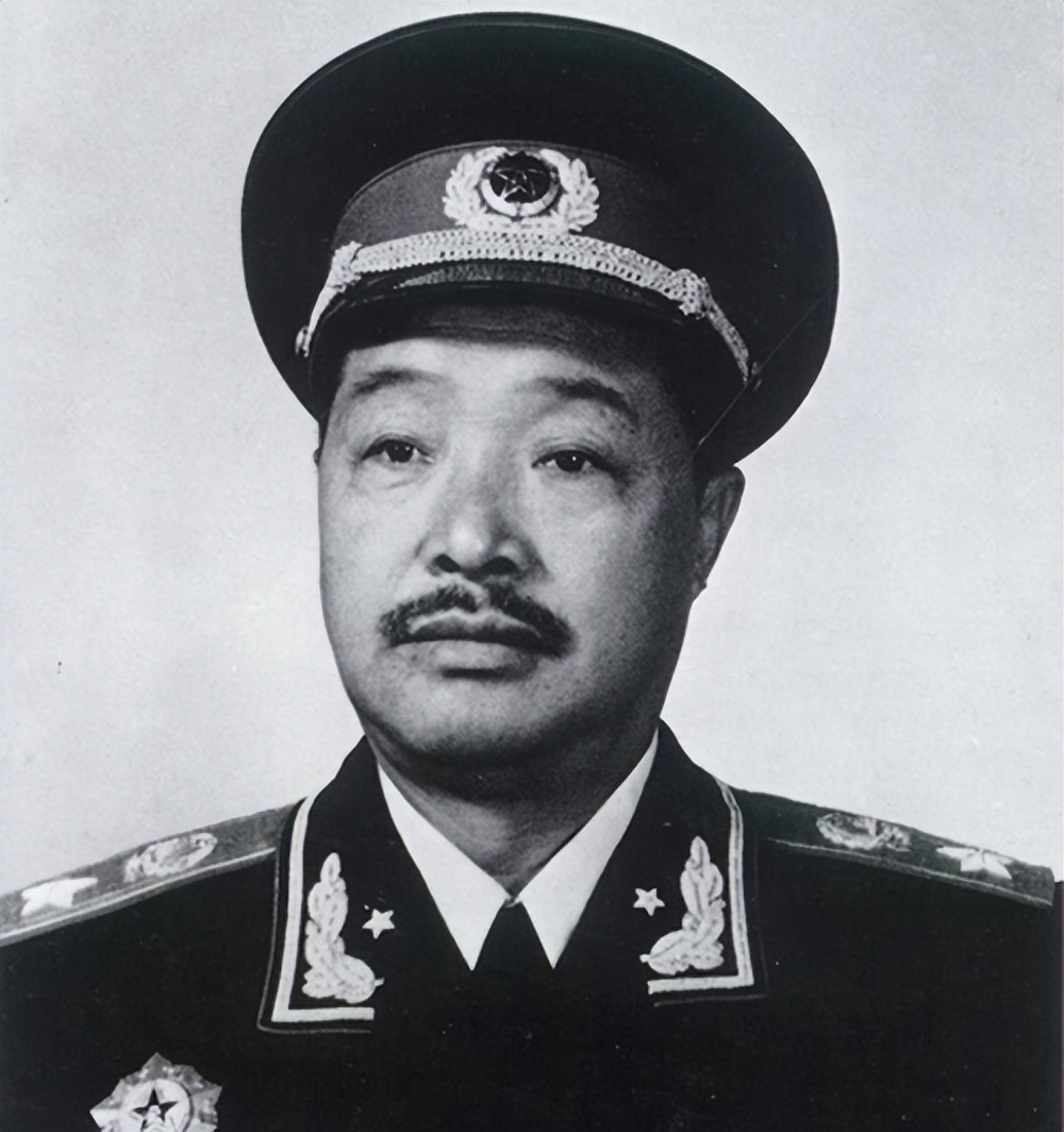 在十大元帅中,有三位不拿元帅的工资,都是什么情况