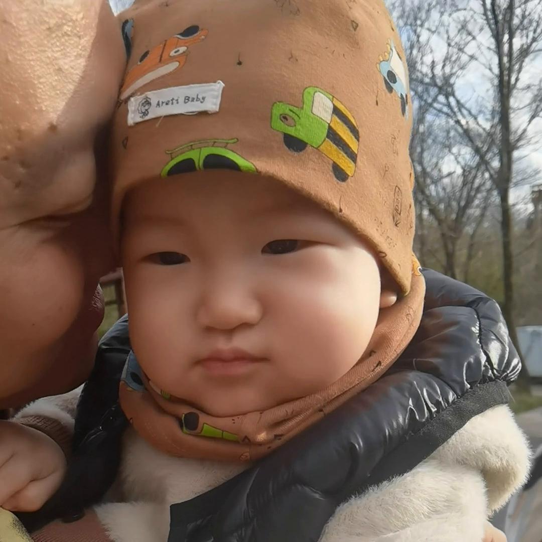 两小只友爱的五一假期😘