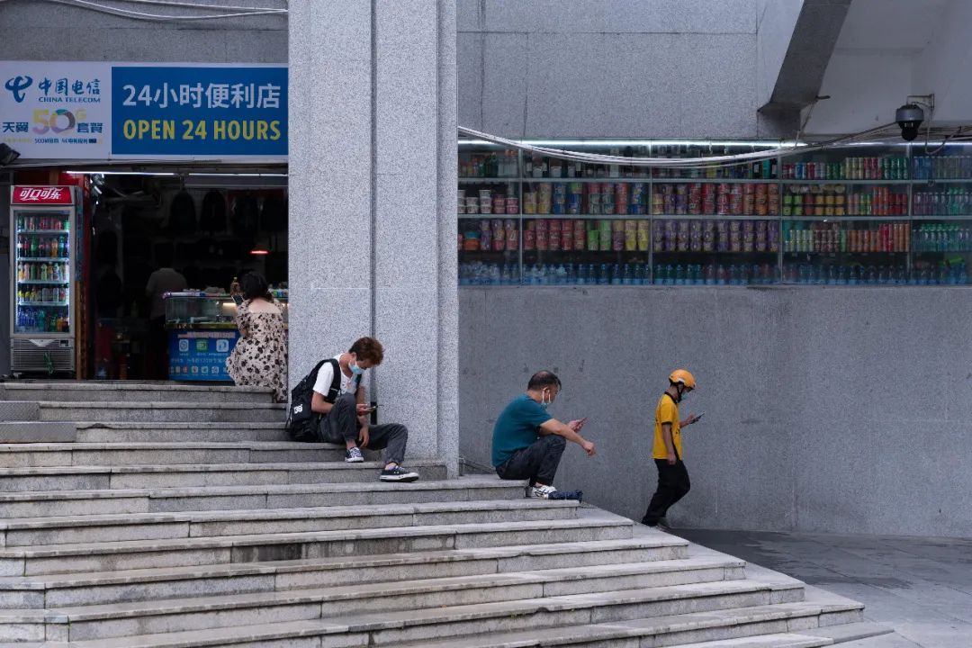 香港罗湖关口也封关了吗,香港罗湖口岸封关吗