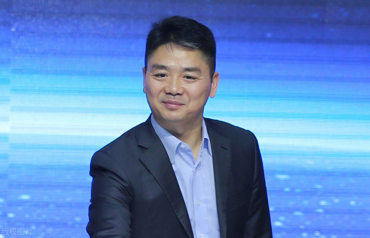 马云购超豪华游艇，刘强东买意大利豪宅，电商大佬为何纷纷离场？