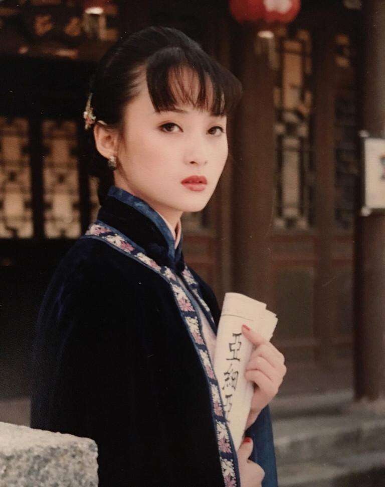 吴越不结婚是因为陈建斌吗,不结婚不生子40岁实现经济自由