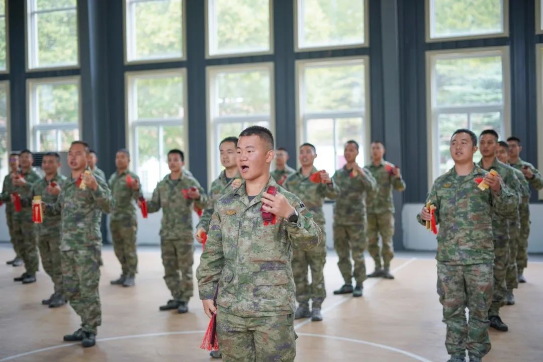 第71集团军：欢声笑语庆国庆，群众性文化活动暖兵心！