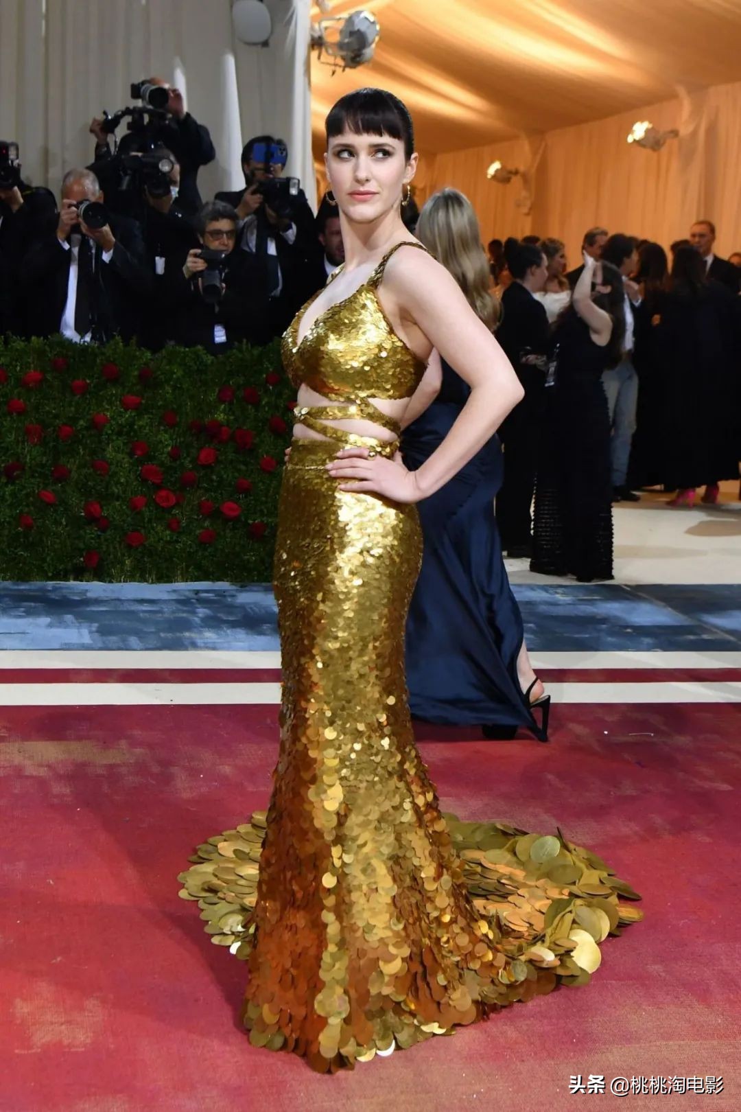 metgala群星红毯造型,2022metgala红毯完整版
