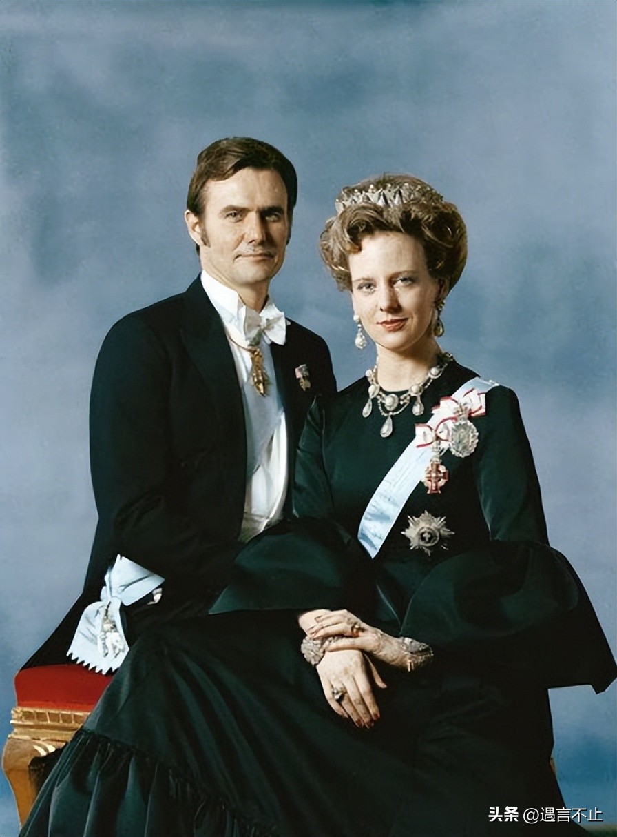 丹麦村里的小叔子爱上了嫂子？大女主女王：我从不信八卦和童话