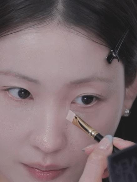 什么人不适合紫色眼影,什么样的人不适合画眼影